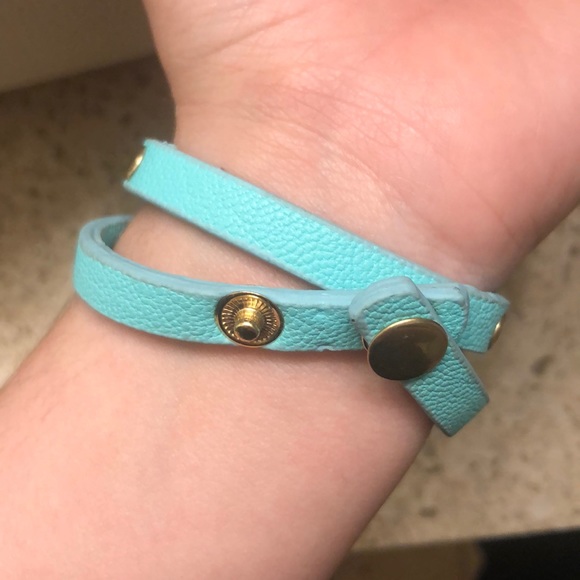 Scull crossbones wrap bracelet - Picture 3 of 3